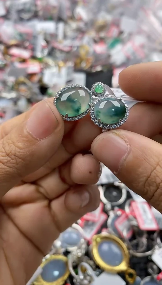 银S925镶嵌戒指翡翠777             5