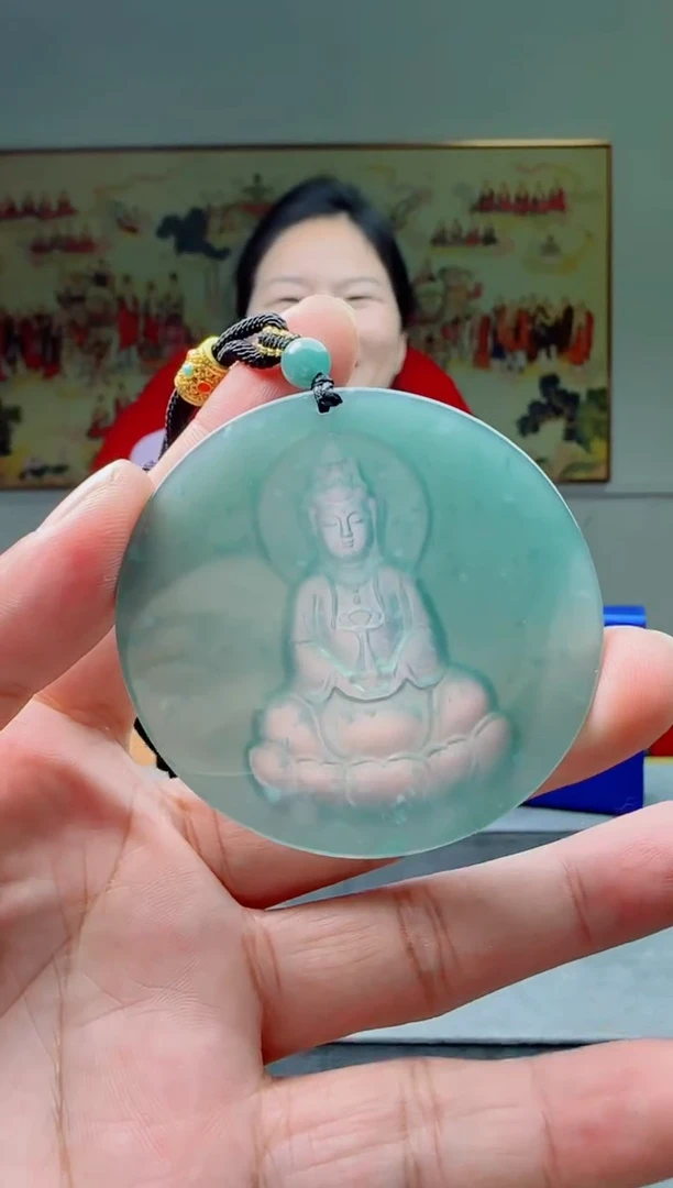 【闪购商品】翡翠颈饰未镶嵌阴雕观音多样性随机一件发货