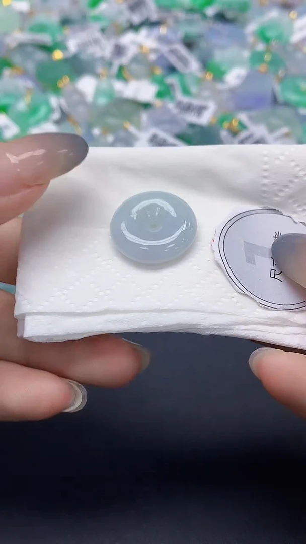 翡翠未镶嵌颈饰天然缅甸a货翡翠