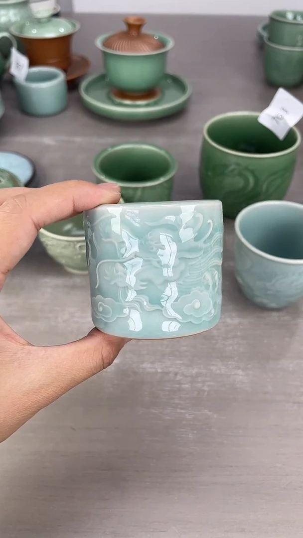 青瓷仓储福利清仓1