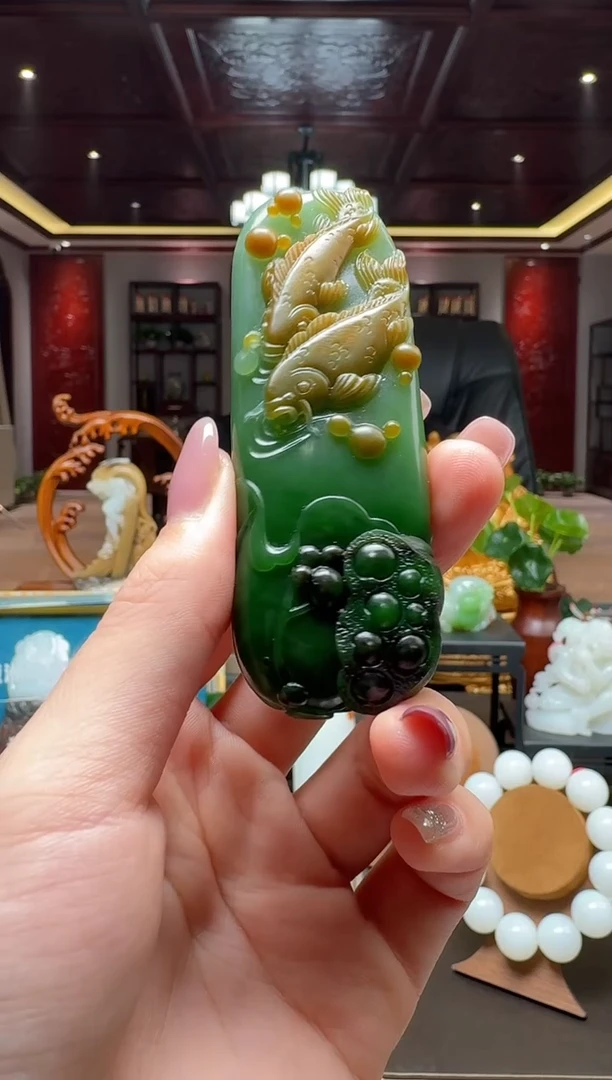 未镶嵌和田玉挂件by