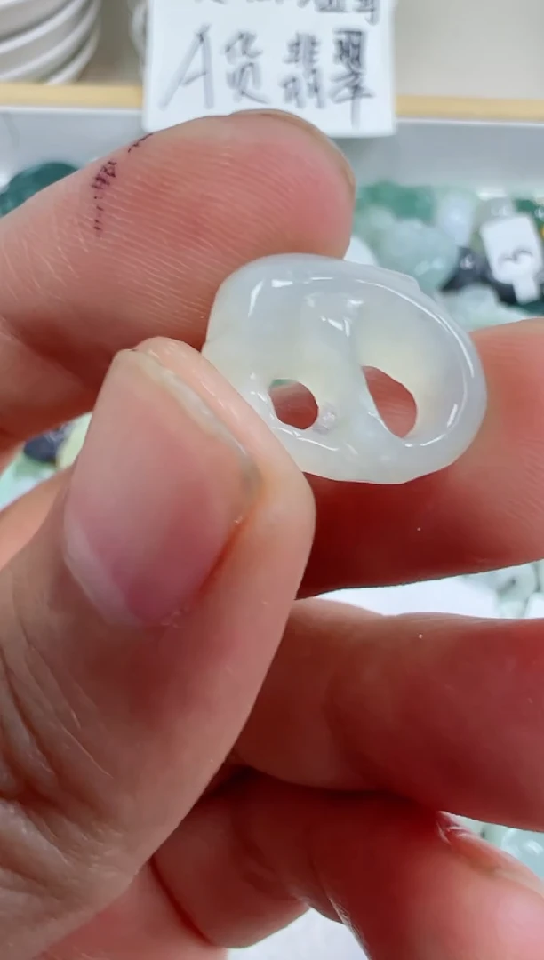 裸石翡翠68号，A货翡翠