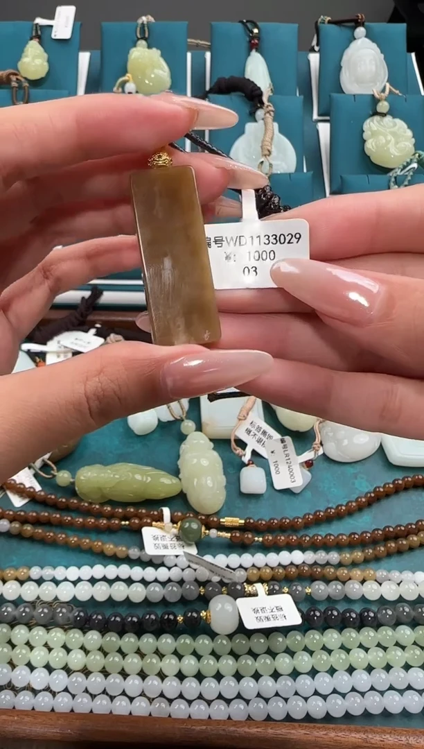 颈饰未镶嵌和田玉WD