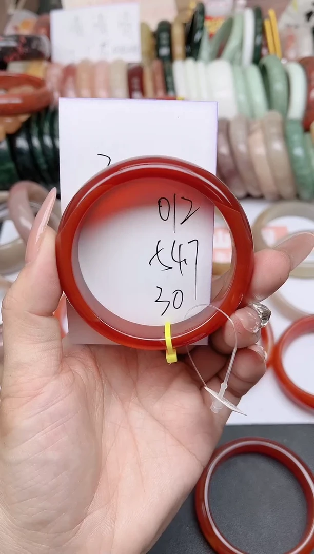 未镶嵌手镯石英质玉012