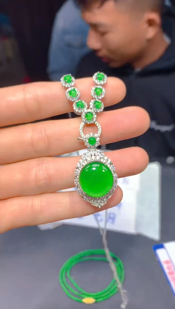 【闪购商品】定制翡翠未镶嵌59多样性发货（发其一）