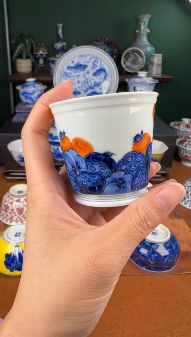 杯水造。矾红柿子直口杯