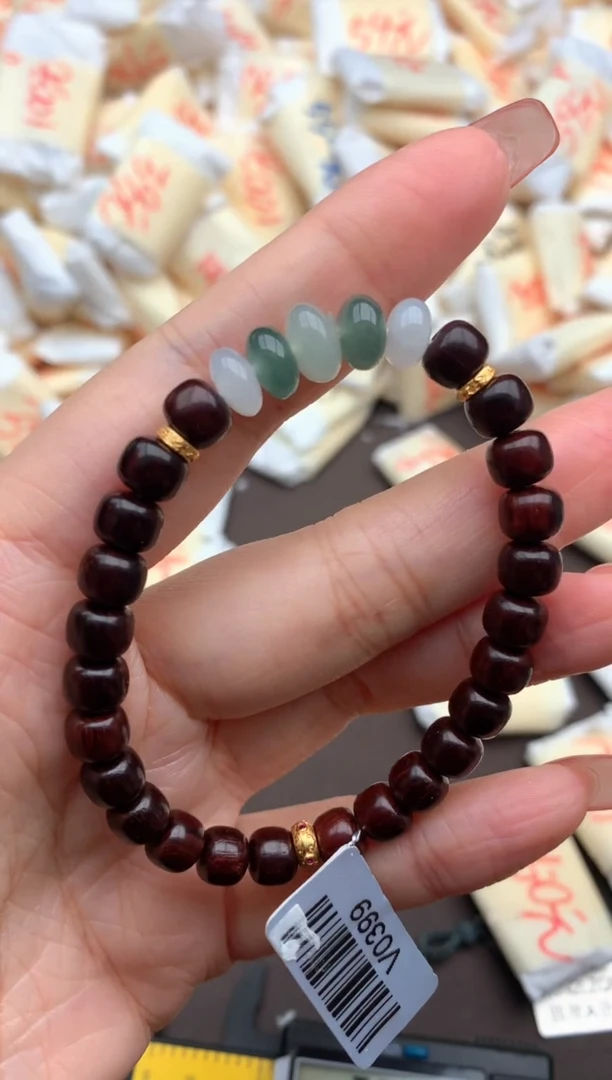 翡翠挂件未镶嵌一