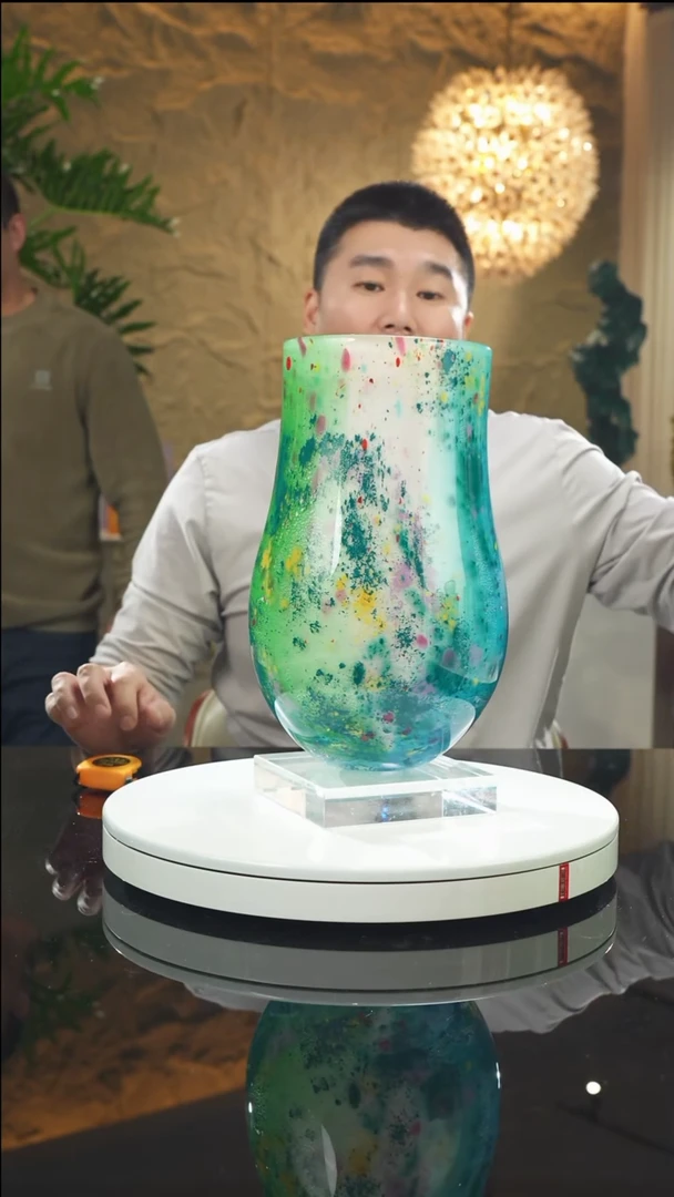 【闪购商品】瓷片福利设计款莫纳花瓶