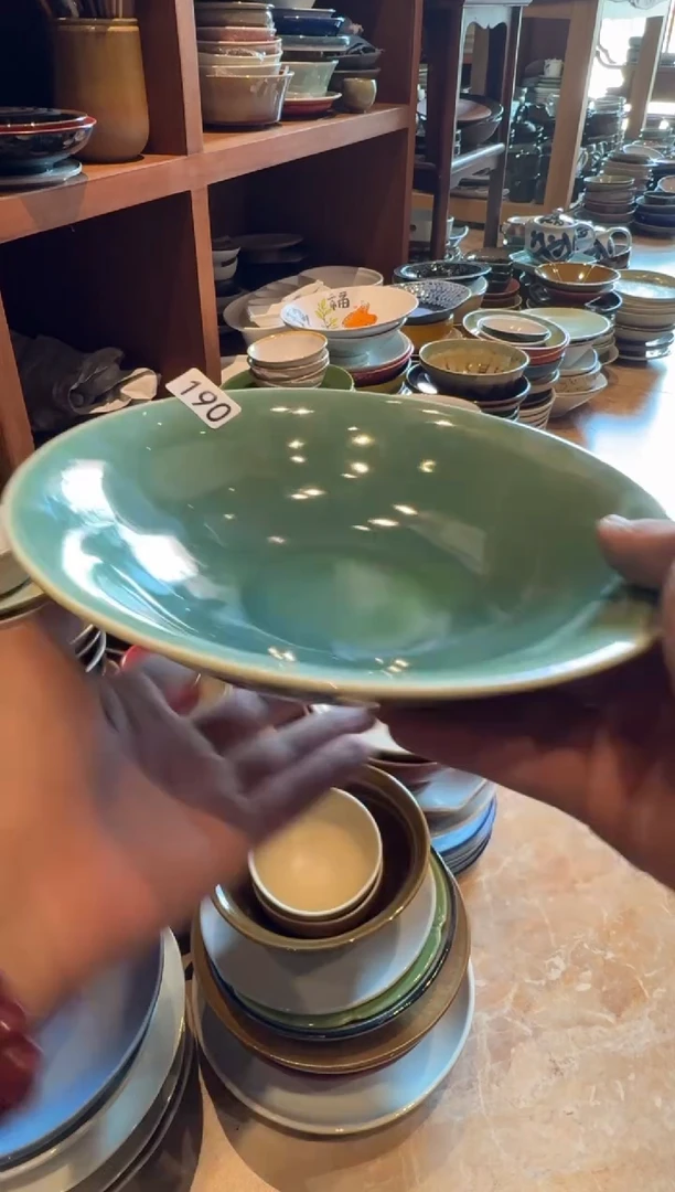 瓷190 微瑕美人醉反口盘1个