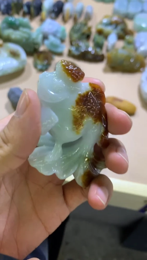 未镶嵌挂件翡翠佛***说翡翠摆件