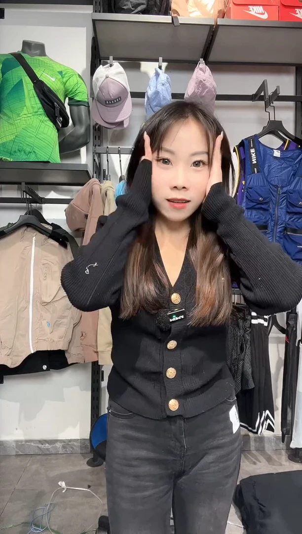 E****?1516编码 瑕疵款直播间过款为准 尺码