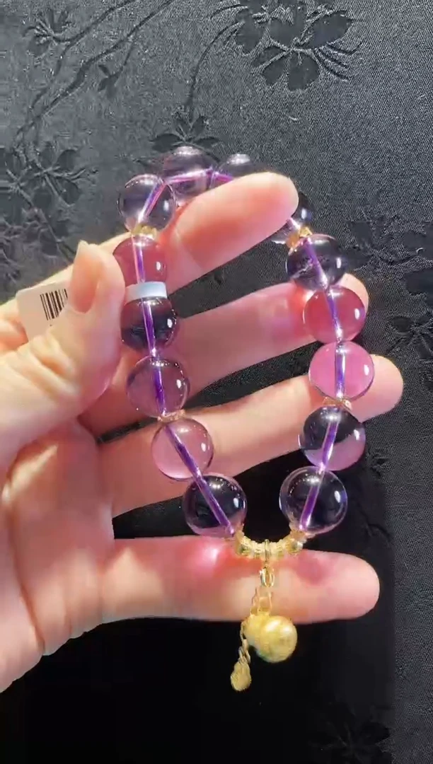 18K金镶嵌手串水晶珠宝原创直播间