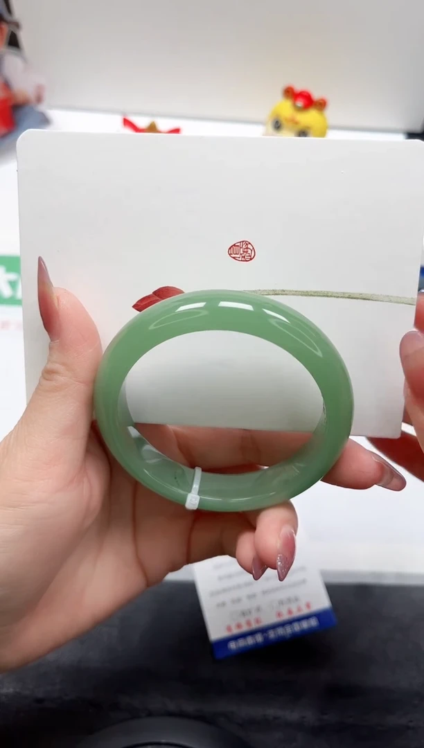 【闪购商品】石英质玉手镯未镶嵌105-58