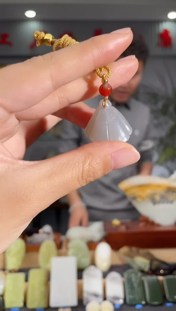 【闪购商品】和田玉颈饰未镶嵌拍一发一 多样性发货