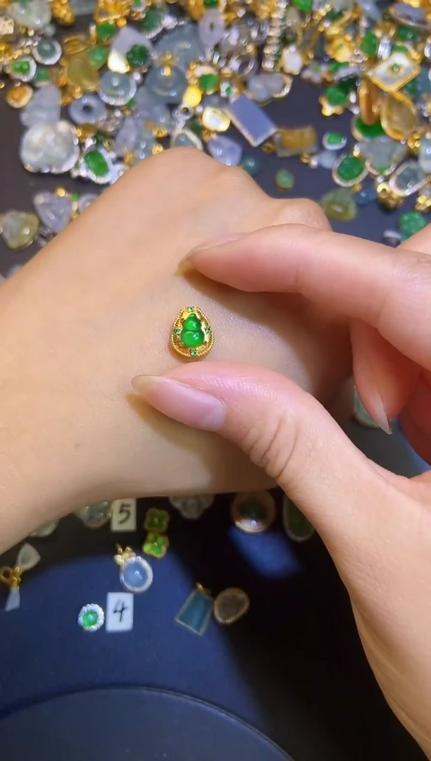翡翠银S925镶嵌吊坠(不含链)天然A货翡翠
