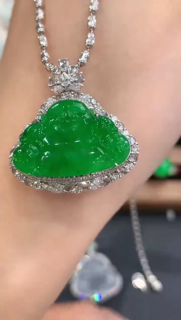 吊坠(不含链)18K金镶嵌翡翠q75