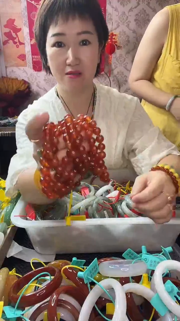 石英质玉手链未镶嵌玛瑙手链