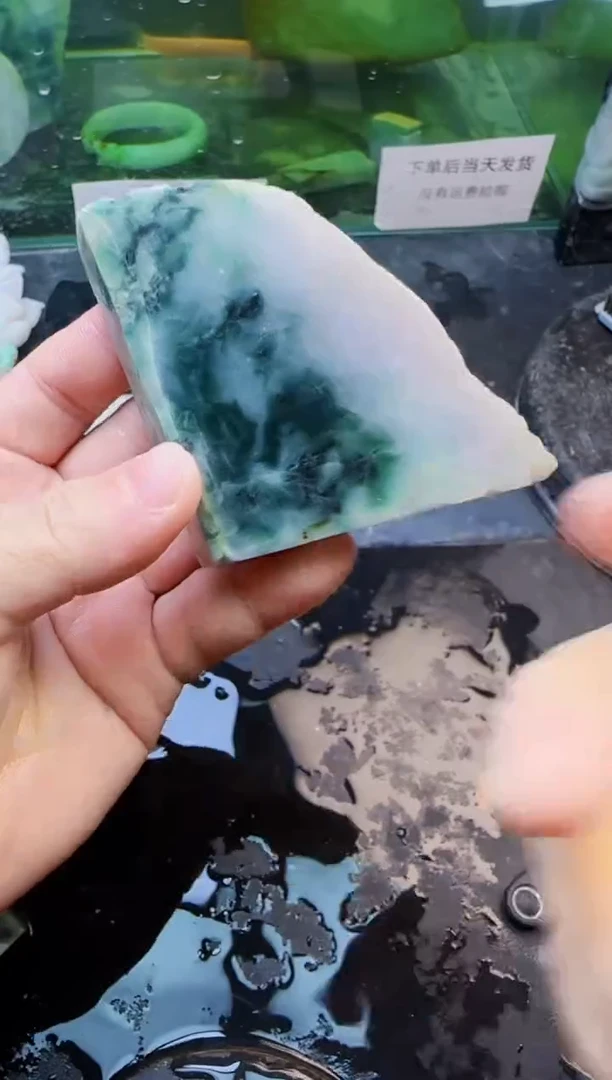 翡翠未镶嵌颈饰天然翡翠027