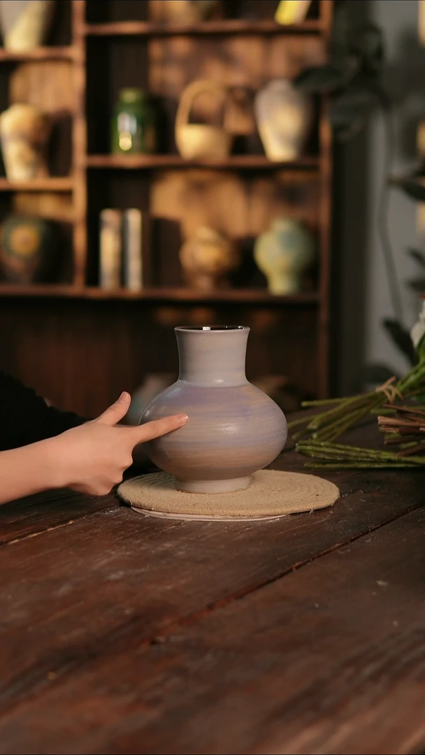 摆件27-494 陶瓷花器高18口径8