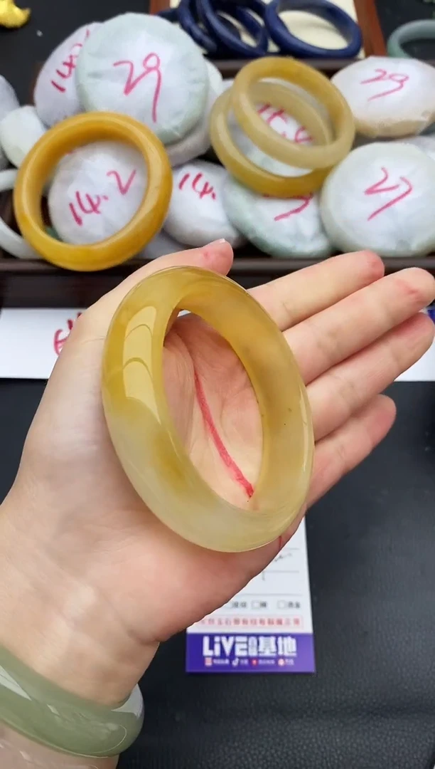 未镶嵌手镯石英质玉21+59/60