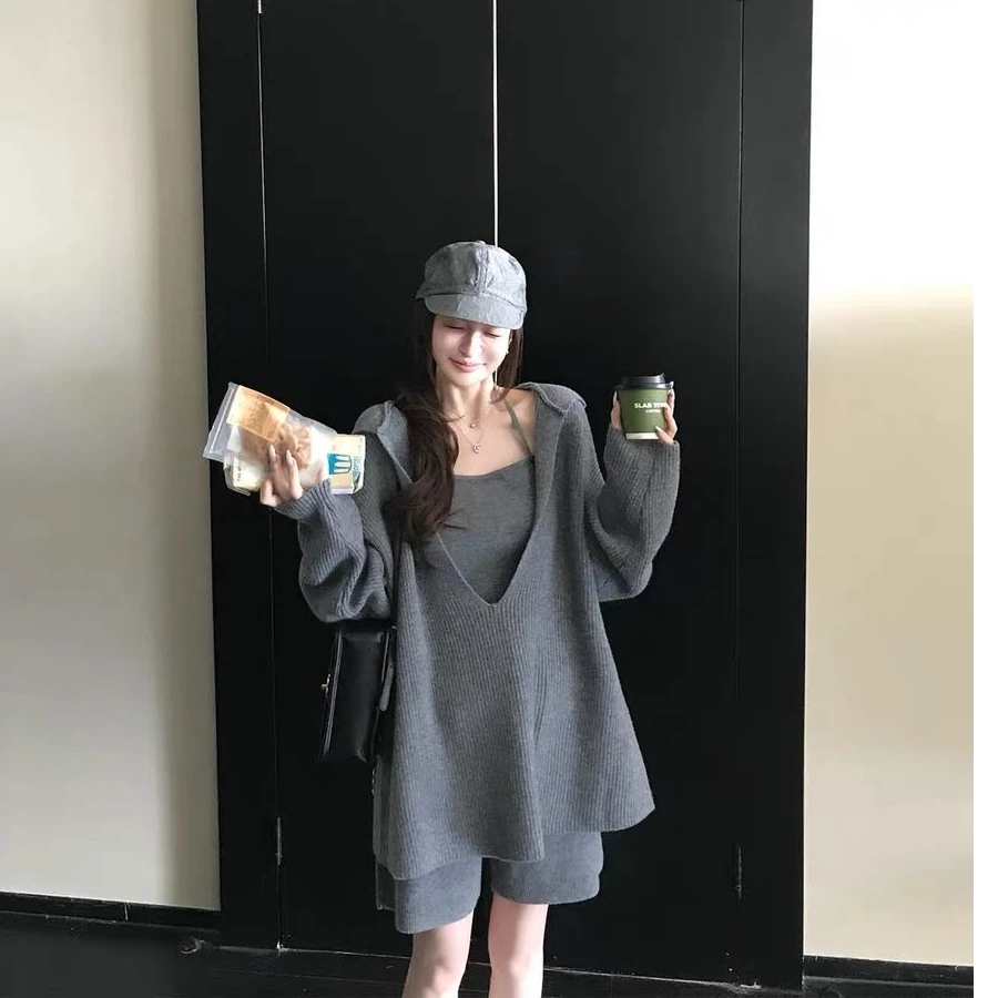 轻熟风法式V领开衫慵懒针织背心毛衣显瘦短裤时早秋时尚三件套装