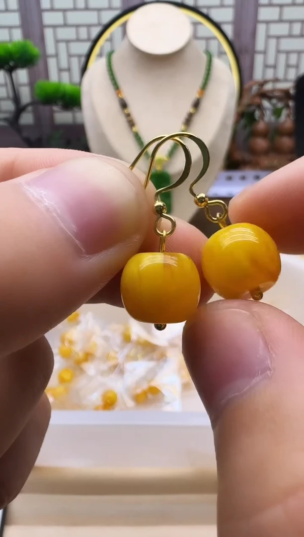 蜜蜡14K金镶嵌耳饰E01