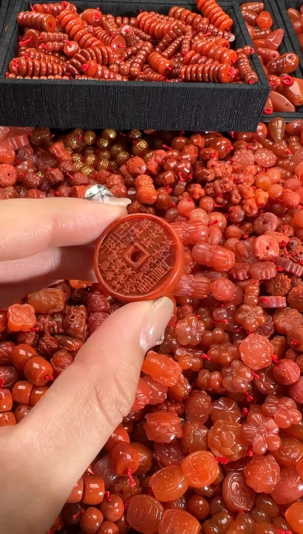 【闪购商品】南红玛瑙颈饰未镶嵌1