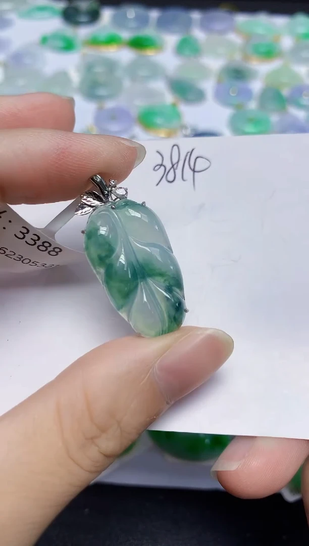 翡翠未镶嵌颈饰天然缅甸翡翠A货