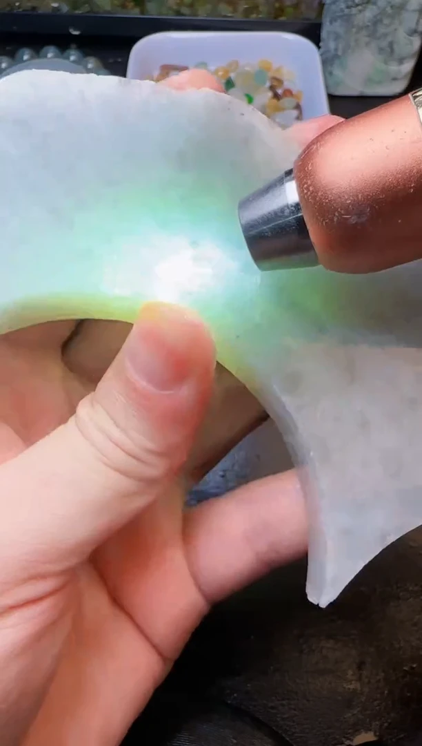 翡翠未镶嵌颈饰天然缅甸A货翡翠140