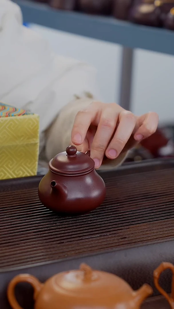 【闪购商品】紫砂茶壶紫泥光素潘壶