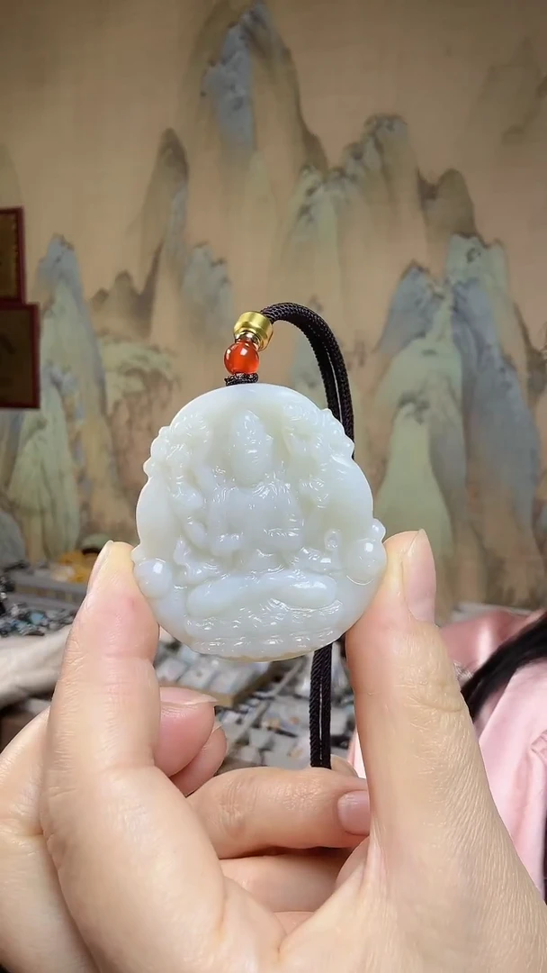 颈饰未镶嵌和田玉.