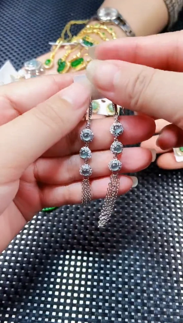 【闪购商品】翡翠耳饰未镶嵌111111111