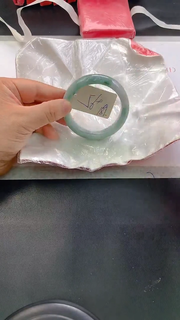 未镶嵌手镯翡翠189