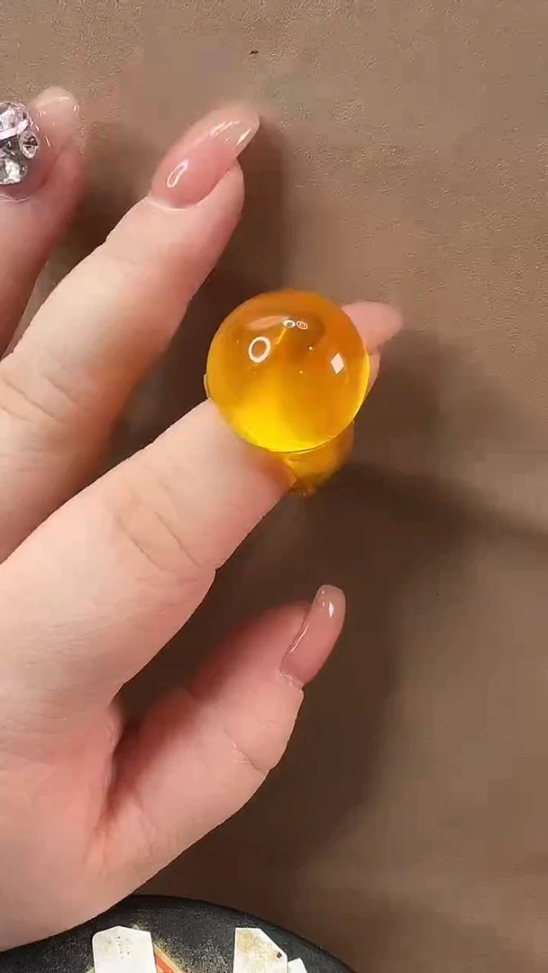 琥珀颈饰未镶嵌戒指