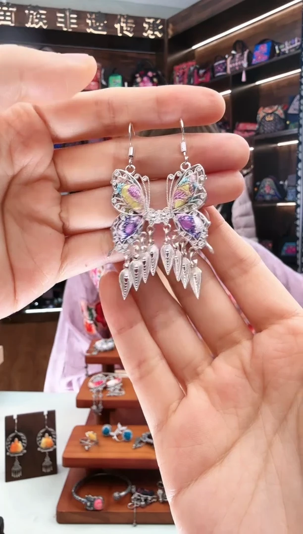 【闪购商品】织绣15蚩梦苗族古绣