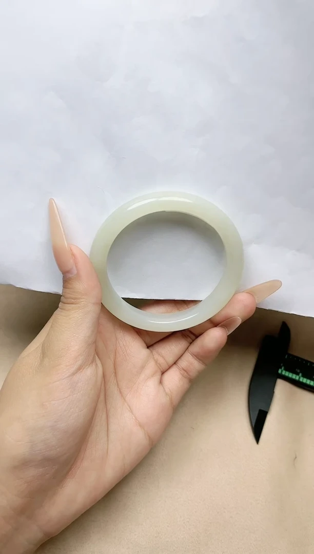 【闪购商品】和田玉手镯未镶嵌52/53圈口YY