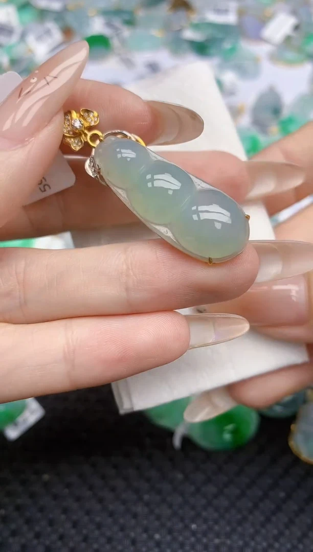 翡翠18K金镶嵌颈饰475   天然翡翠A货