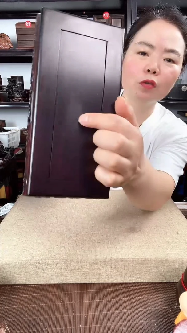 木瑕疵302老李红木工艺品