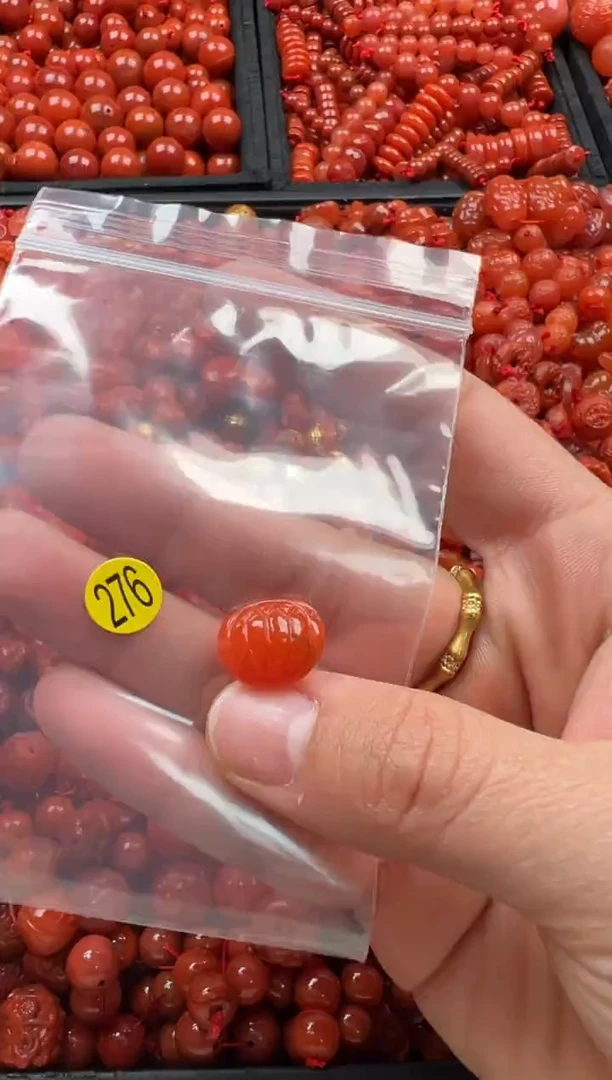 【闪购商品】南红玛瑙颈饰未镶嵌1