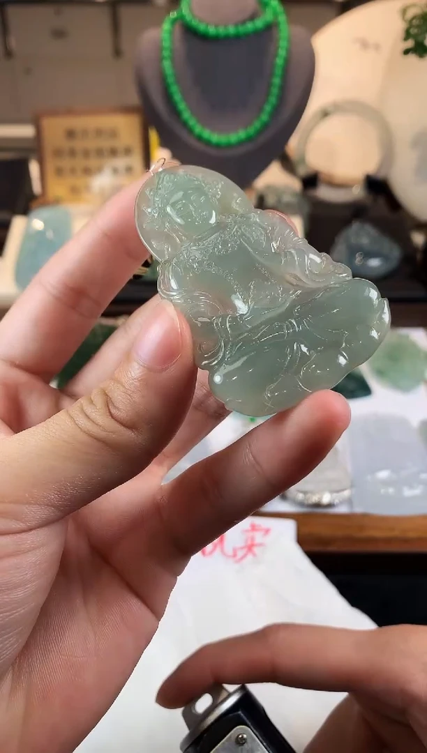 未镶嵌定制翡翠?**庄毛货不退不换