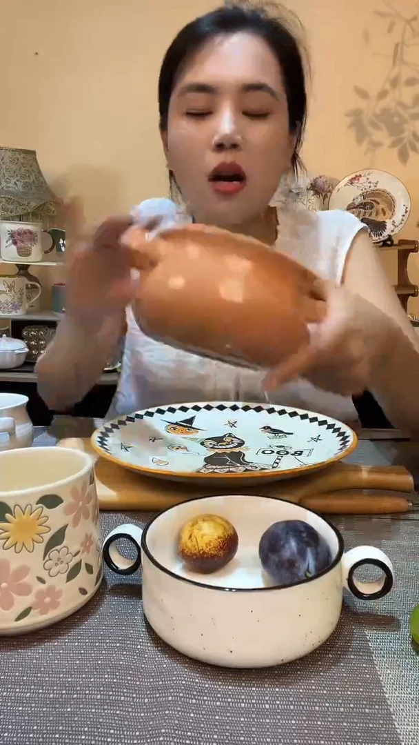 瓷片5.5英寸双耳碗 微瑕介意勿拍