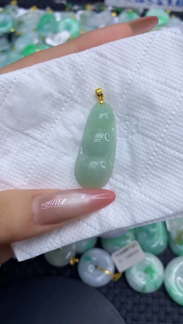 颈饰未镶嵌翡翠天然缅甸A货翡翠