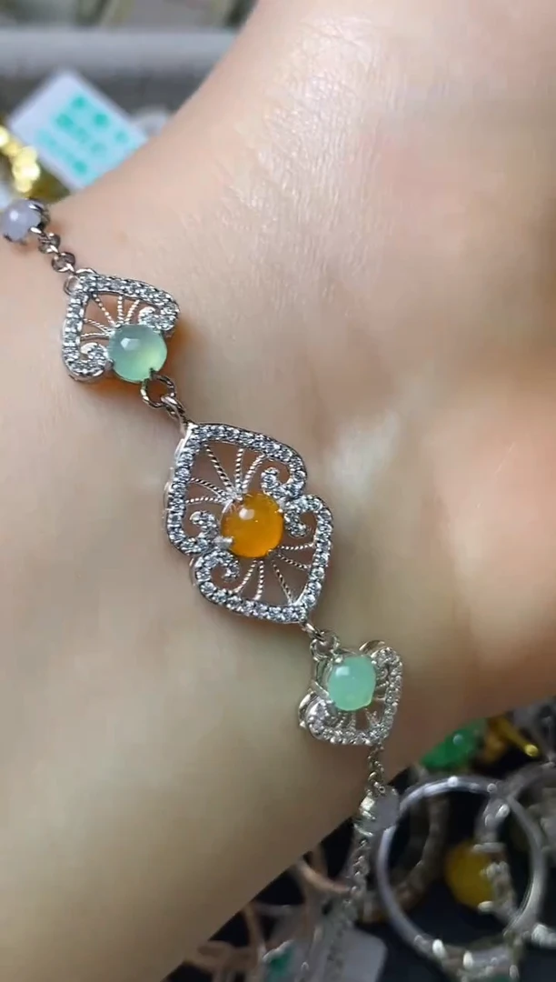 银S925镶嵌戒指翡翠百内无证书