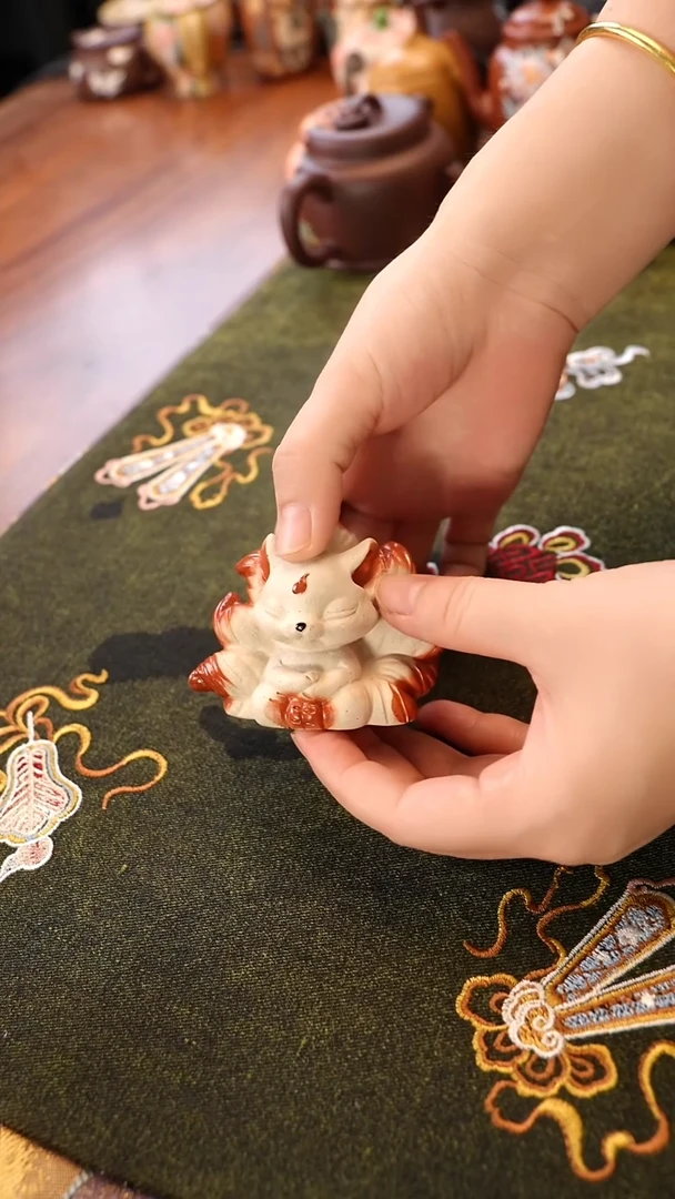 茶壶紫砂九尾摆件