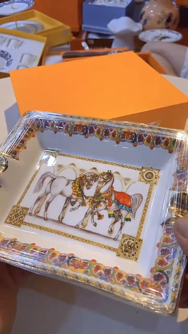 鸿辉家品牌瓷器，京东包邮！