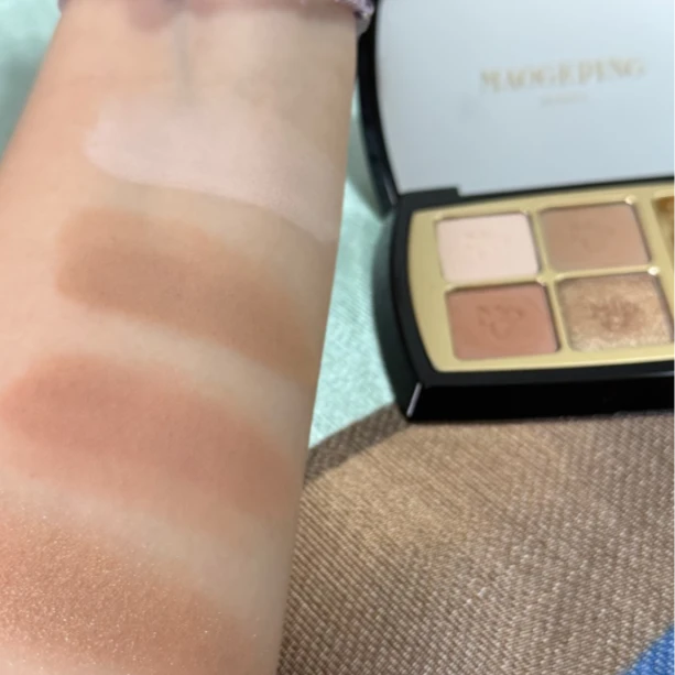 中式美学白茶香槟眼影盘