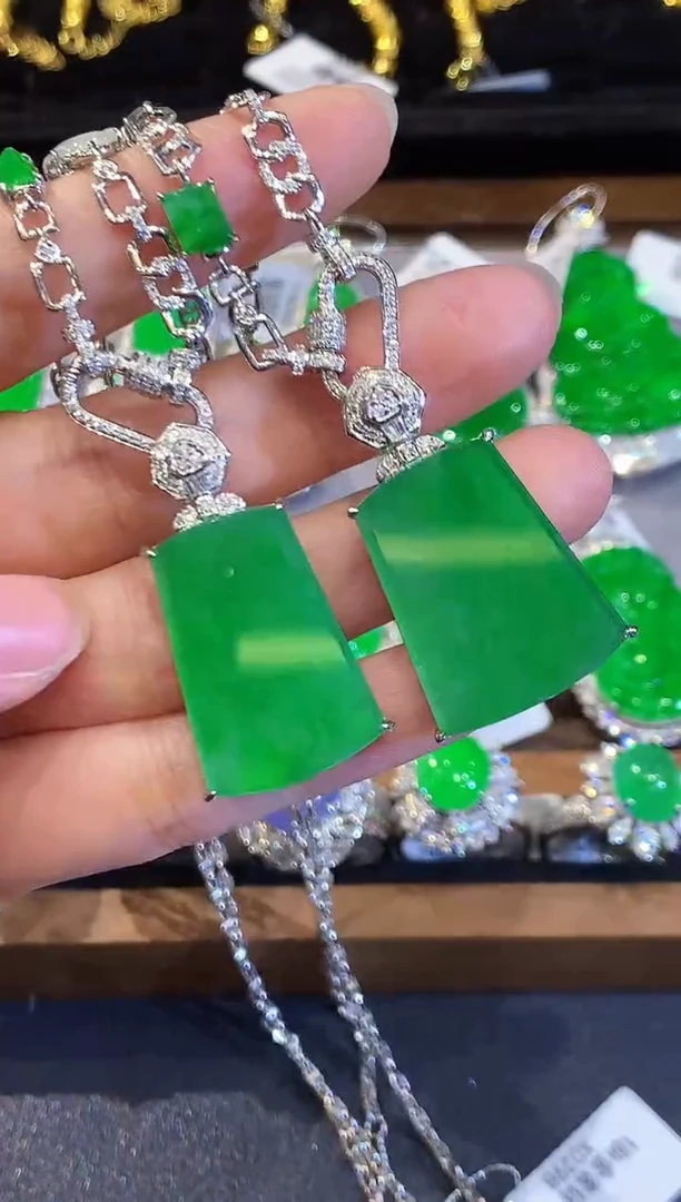 翡翠18K金镶嵌套链SY多样性发其一