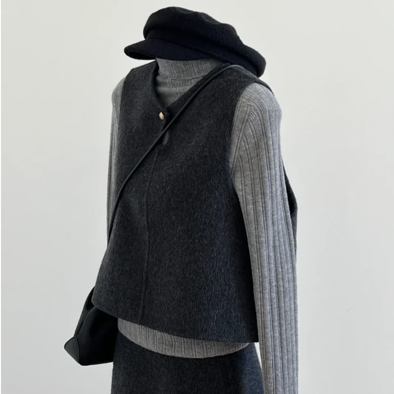 2025秋冬搭配一整套毛呢马甲外套针织衫裙子通勤轻熟叠穿三件套女