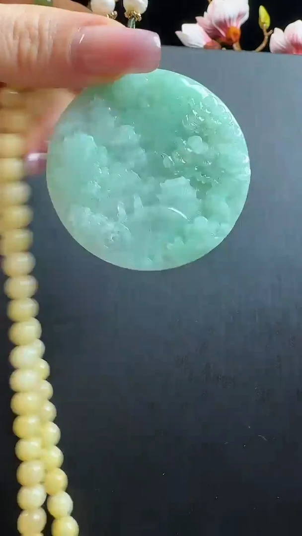 颈饰未镶嵌翡翠山水