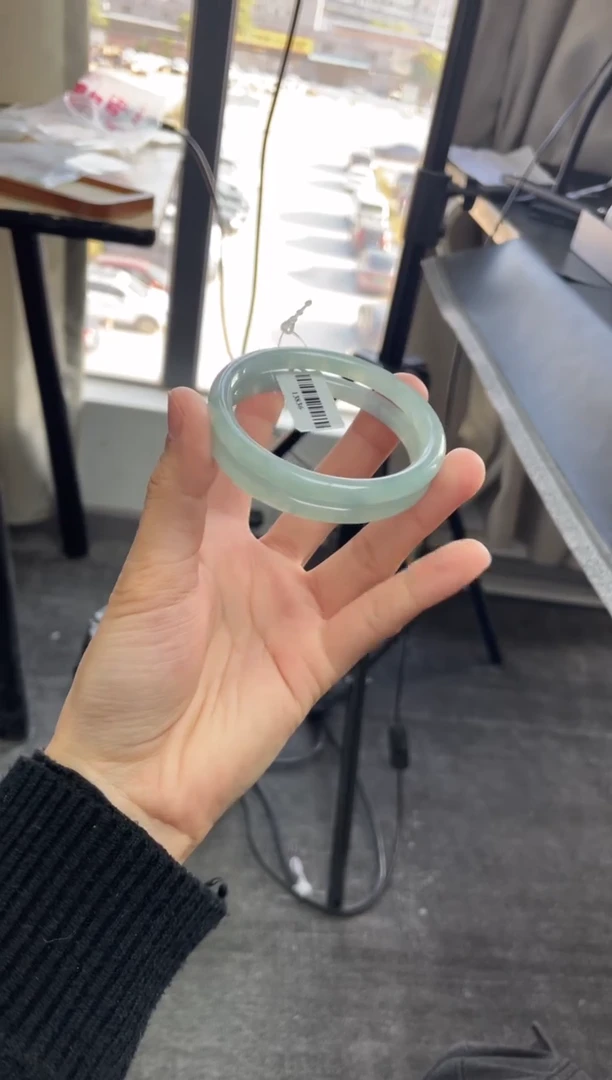 【闪购商品】翡翠手镯未镶嵌手镯